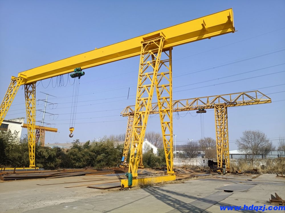 ML型電動(dòng)葫蘆門(mén)式起重機(jī)